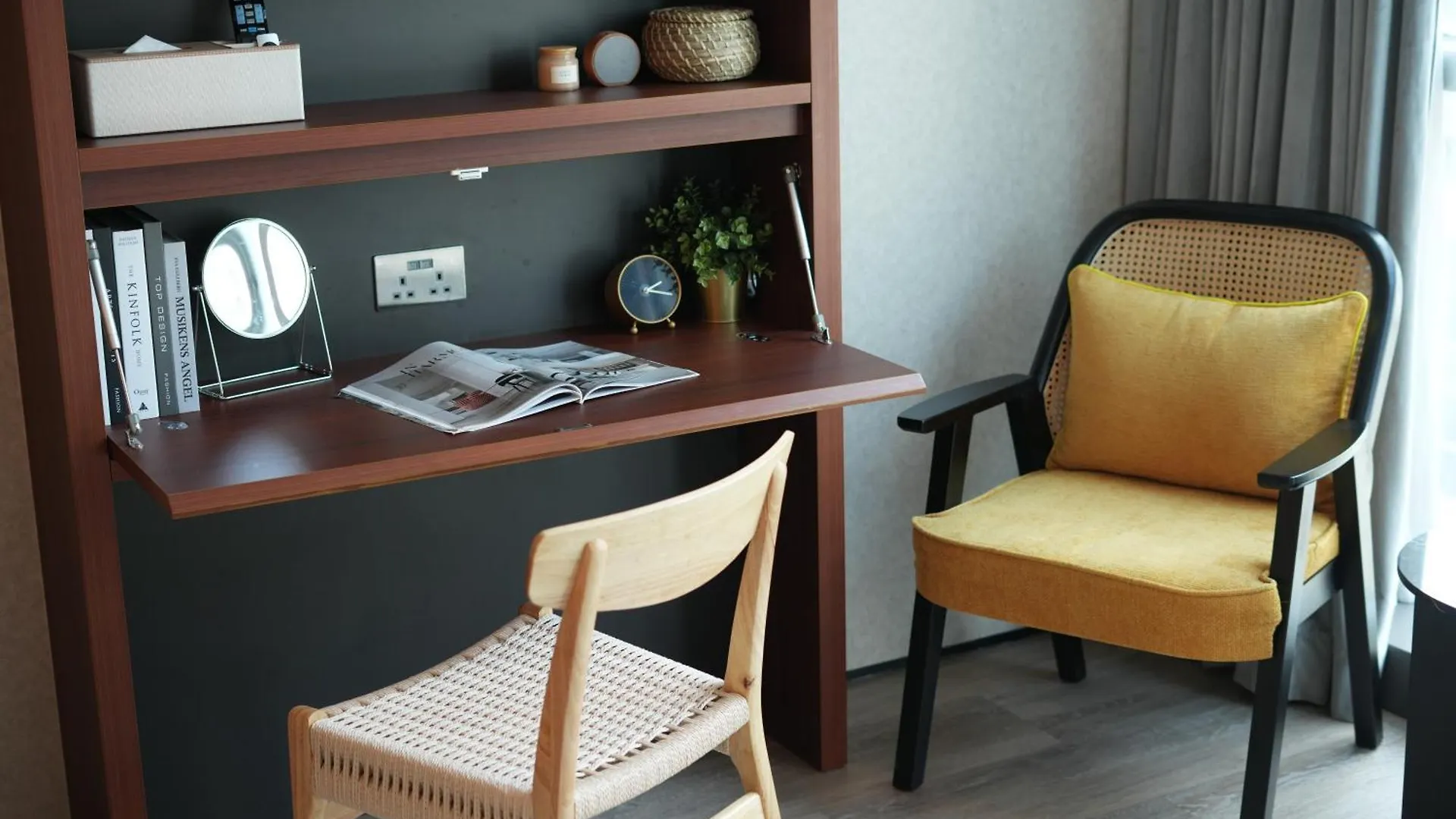 Hotel Dash Living On Queen'S Hongkong