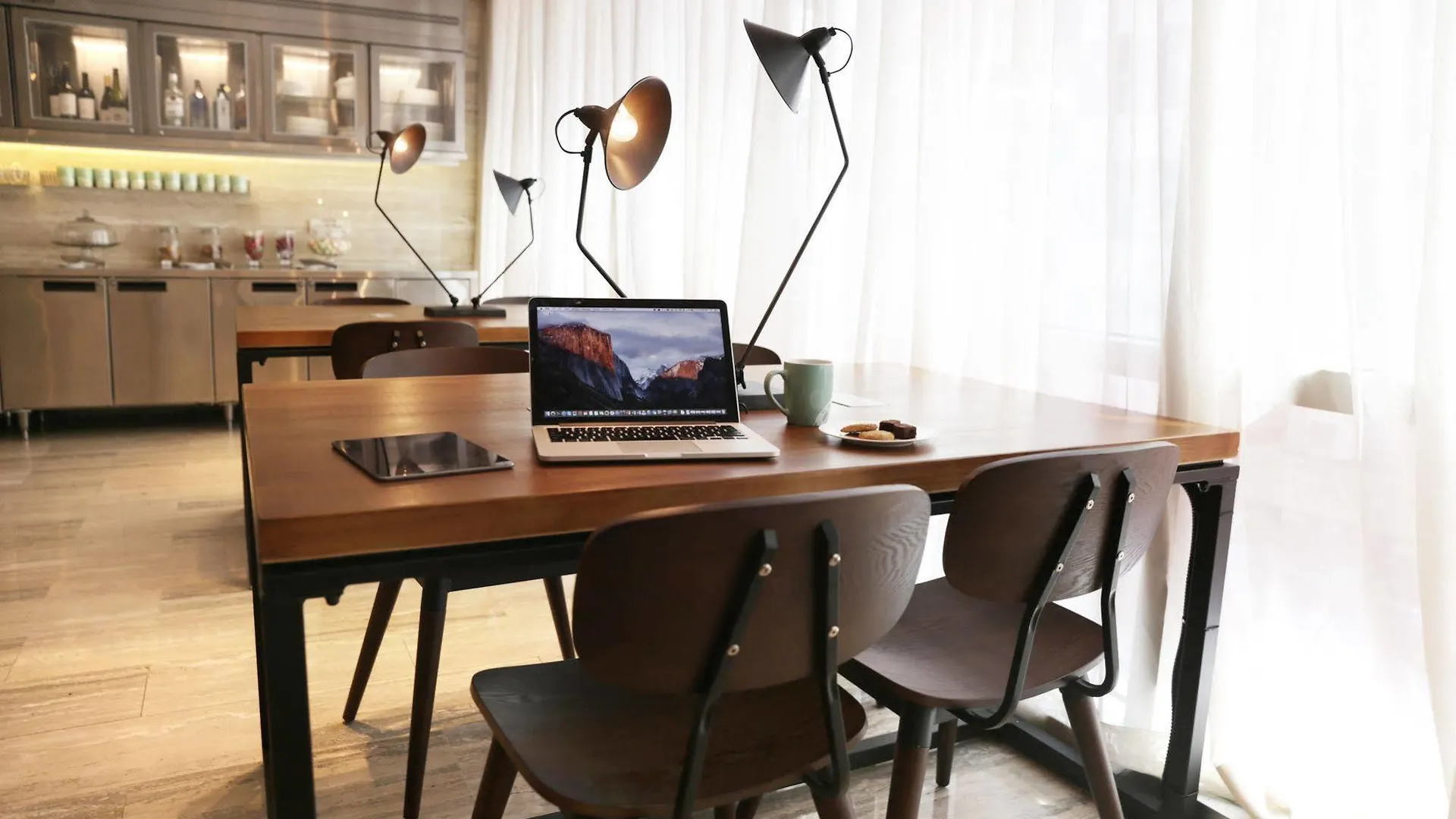 Hotel Dash Living On Queen'S Hongkong