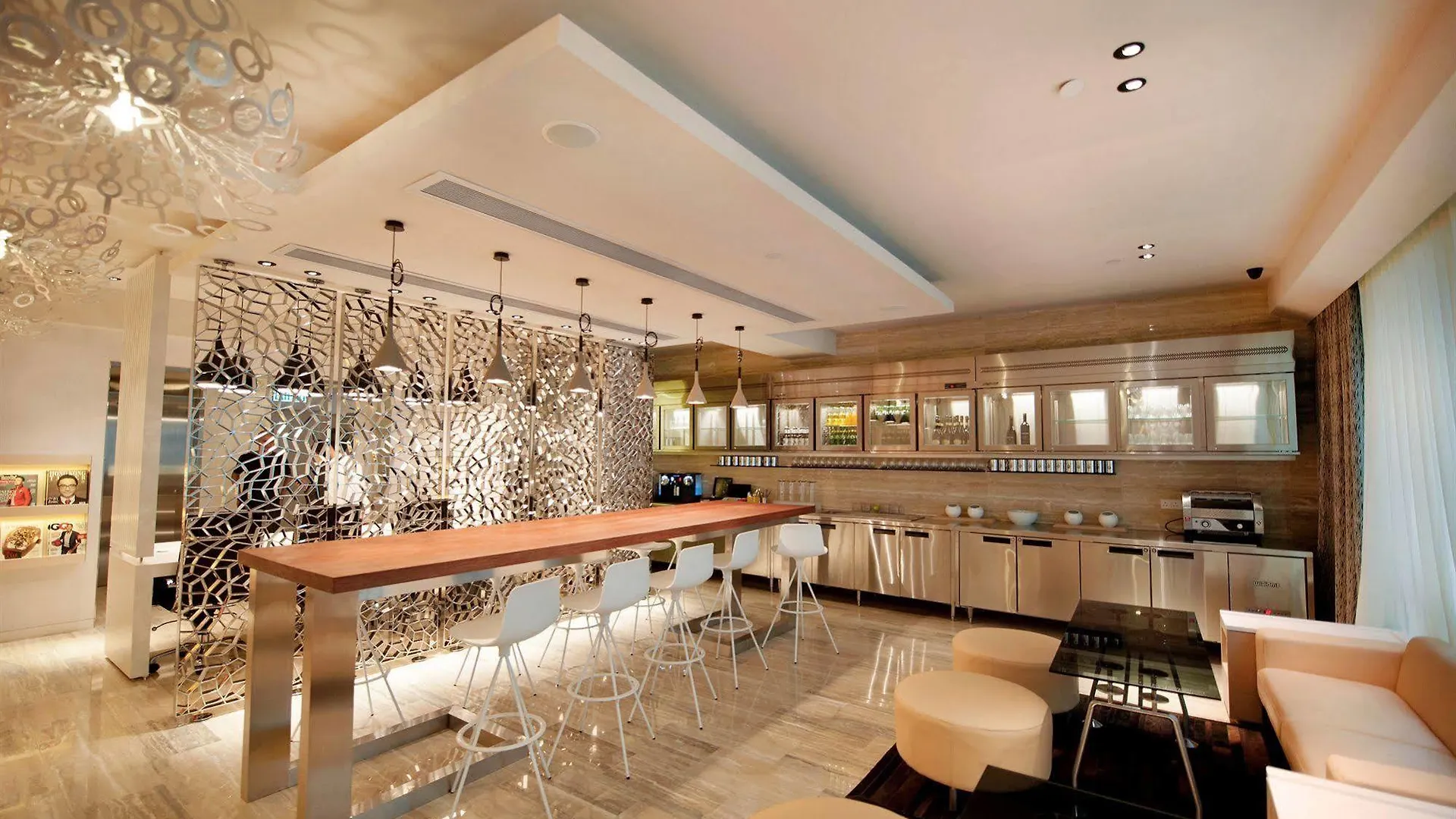Hotel Dash Living On Queen'S Hongkong