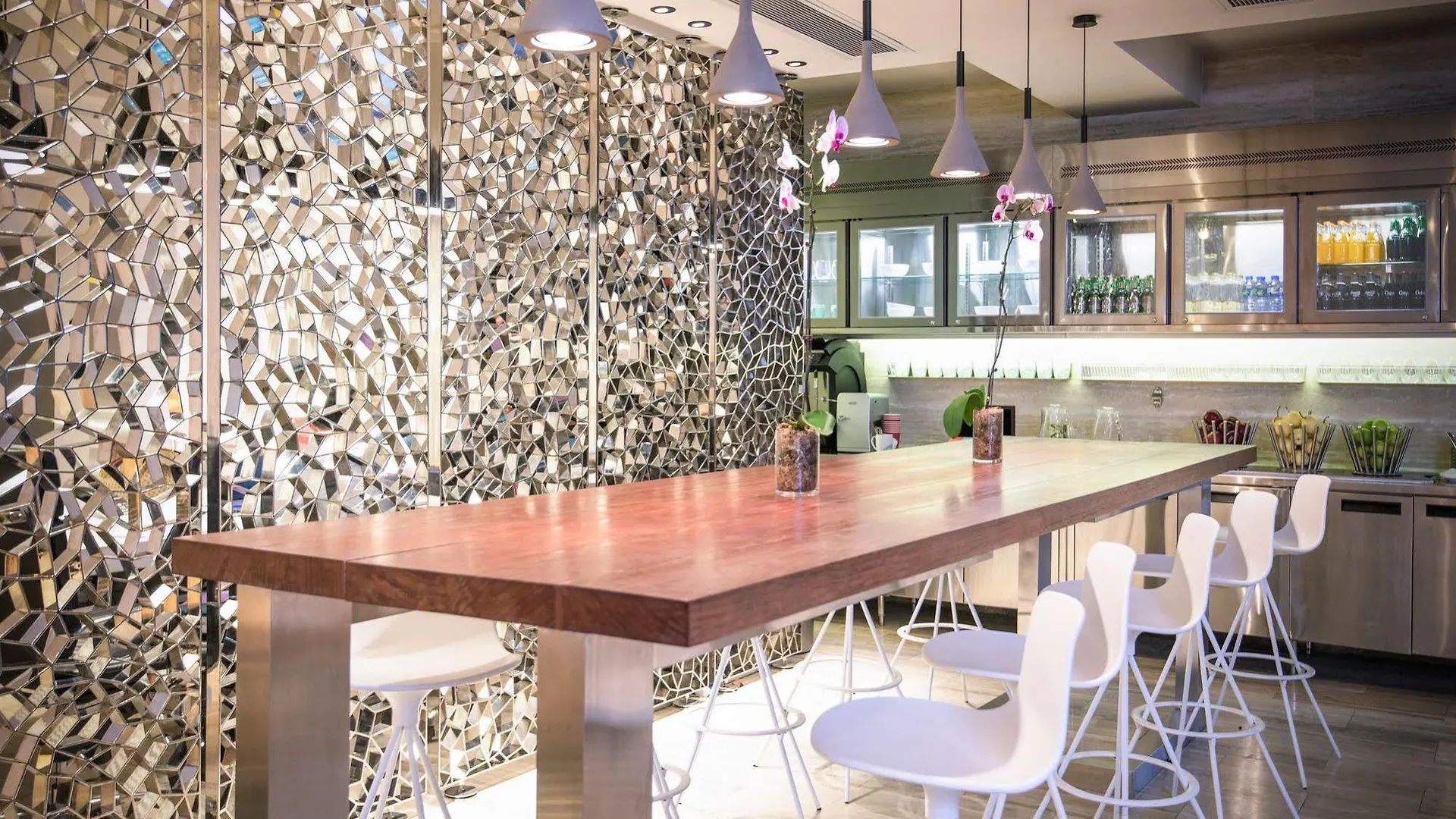 Hotel Dash Living On Queen'S Hongkong